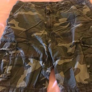 Men’s cargo shorts